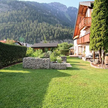 Apartmán Appartments Haus Hueber *